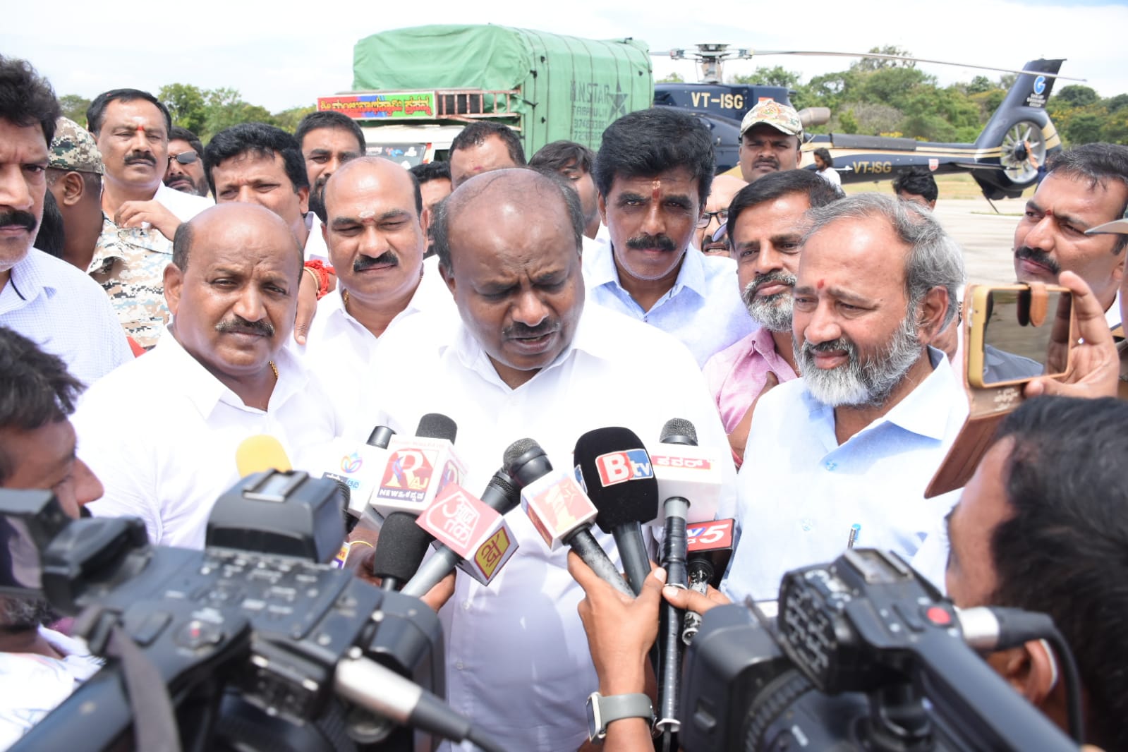 ರೈಲಿಗೆ ಹೆಸರು ಬದಲಾವಣೆ ಓಟ್ ಬ್ಯಾಂಕ್ ನ ಒಂದು ಭಾಗ…ಮಾಜಿ ಸಿಎಂ ಹೆಚ್ಡಿಕೆ…