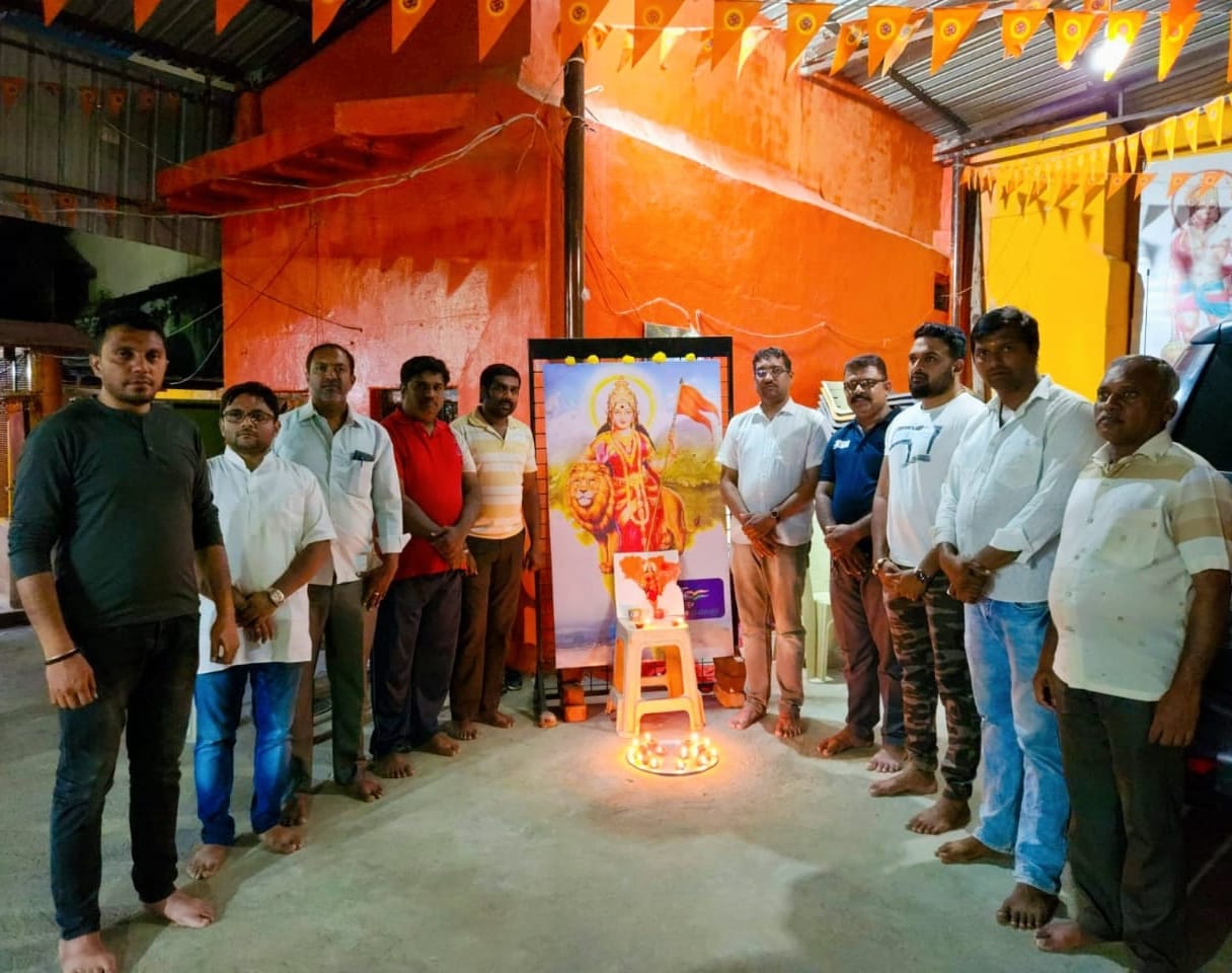 ತ್ರಿಪುರ ಭೈರವಿ ಮಠದಲ್ಲಿ ಅಖಂಡ ಭಾರತಕ್ಕಾಗಿ ಒಂದು ದೀಪ ಕಾರ್ಯಕ್ರಮ… ವೀರಸಾವರ್ಕರ್ ಯುವ ಬಳಗದಿಂದ ಆಚರಣೆ…