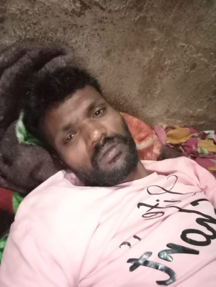 ಅರಣ್ಯ ಇಲಾಖೆ ಅಧಿಕಾರಿಗಳಿಗೆ ಹೆದರಿ ಓಡುವಾಗ ಕೆಸರಿನಲ್ಲಿ ಸಿಲುಕಿ ಆದಿವಾಸಿ ಸಾವು…ಮೀನು ಹಿಡಿಯುವಾಗ ದುರ್ಘಟನೆ…