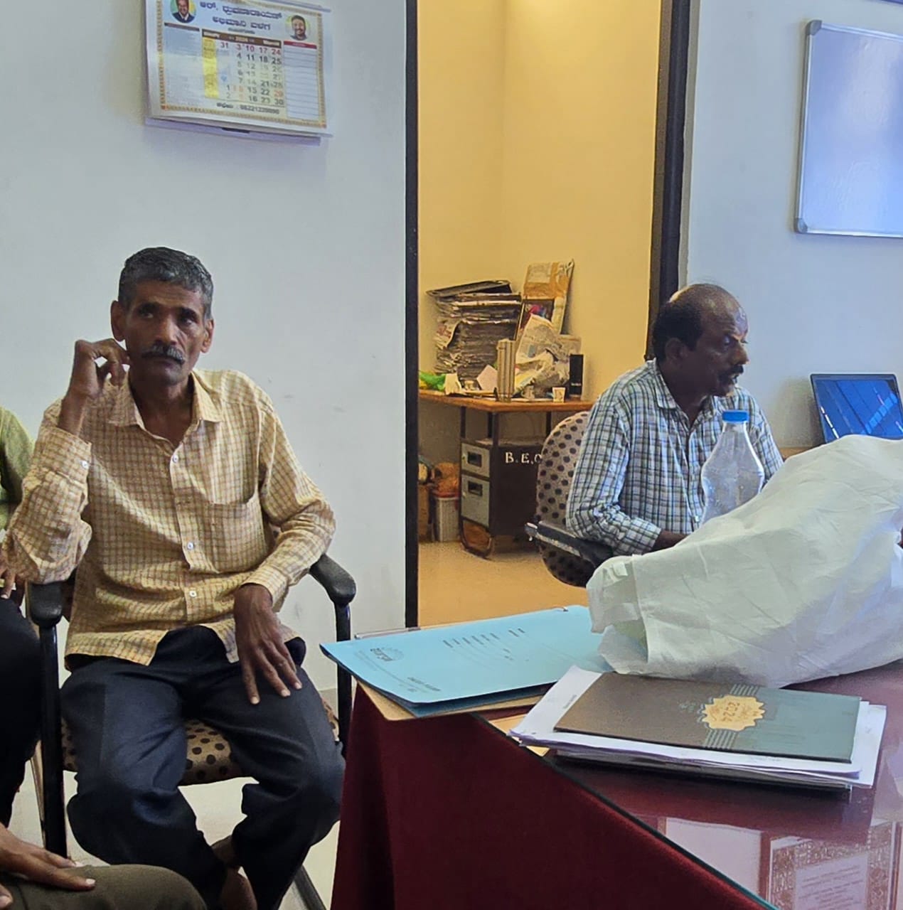 ನಂಜನಗೂಡು ಶಿಕ್ಷಕ ಸೇರಿದಂತೆ BEO ಲೋಕಾ ಬಲೆಗೆ…ಗೌರವ ಧನ ಬಿಡುಗಡೆ ಮಾಡಲು ಲಂಚ…