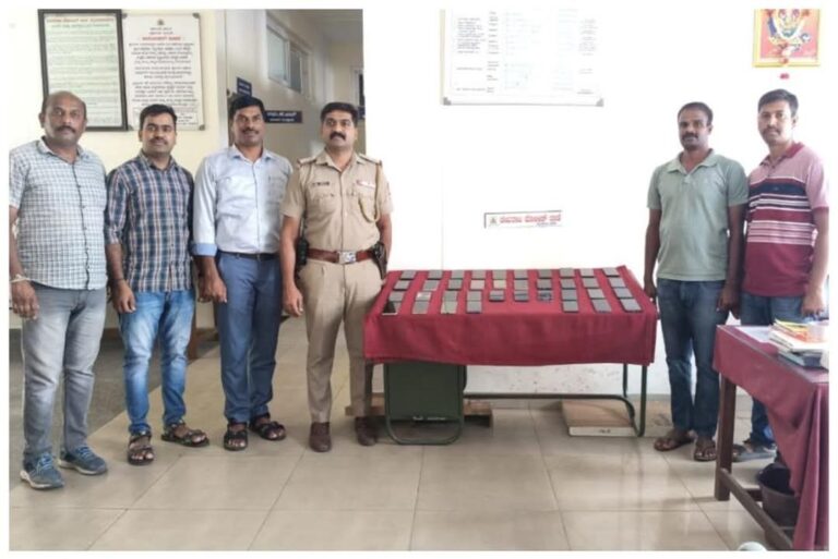 ಕಳೆದುಹೋಗಿದ್ದ ಮೊಬೈಲ್ ವಾರಸುದಾರರಿಗೆ…ಮಾಲೀಕರನ್ನ ತಲುಪಿದ 37 ಮೊಬೈಲ್…