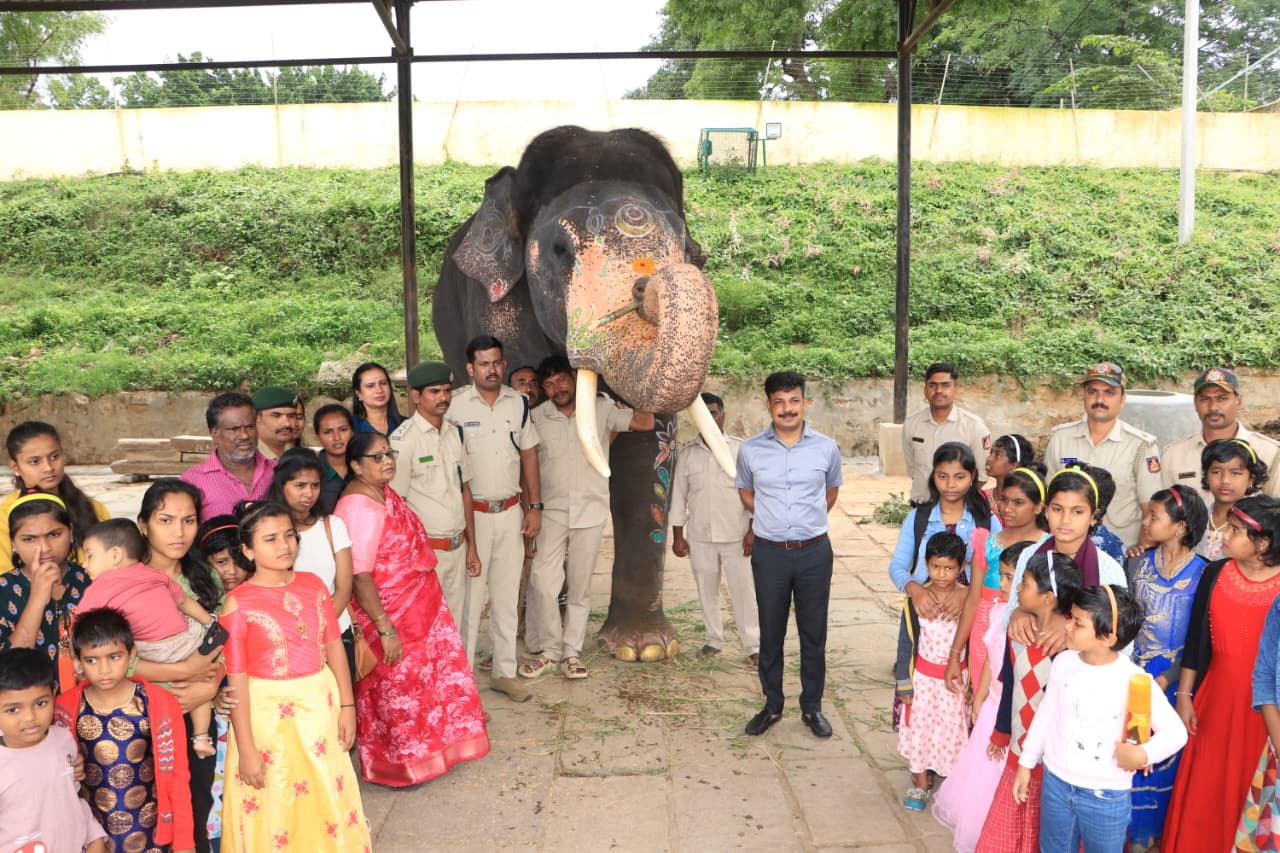 ವಿಶೇಷ ಮಕ್ಕಳ ಜೊತೆ ಗಜಪಡೆಯೊಂದಿಗೆ ವಿಶ್ವ ಆನೆ ದಿನಾಚರಣೆ…