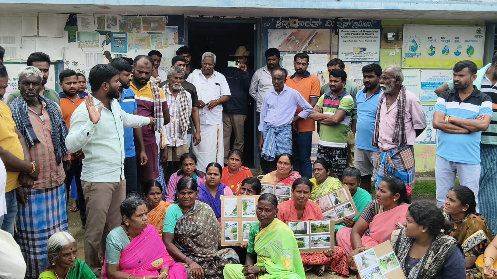 ಗ್ರಾ.ಪಂ.ಗೆ ಬೀಗ ಜಡಿದು ಆಕ್ರೋಷ…ಕೃಷಿ ಸಚಿವರ ತವರು ಕ್ಷೇತ್ರದಲ್ಲಿ ಘಟನೆ…ಬಿಂಡಿಗನವಿಲೆ ಹೋಬಳಿ ನಿವಾಸಿಗಳ ಸಿಟ್ಟು…