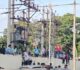 ಜಂಬೂ ಸವಾರಿ ವೀಕ್ಷಿಸಲು ಹೈ ರಿಸ್ಕ್…ಟ್ರಾನ್ಸ್ಫಾರ್ಮರ್ ಇದ್ದರೂ ಲೆಕ್ಕಿಸದ ಜನ…