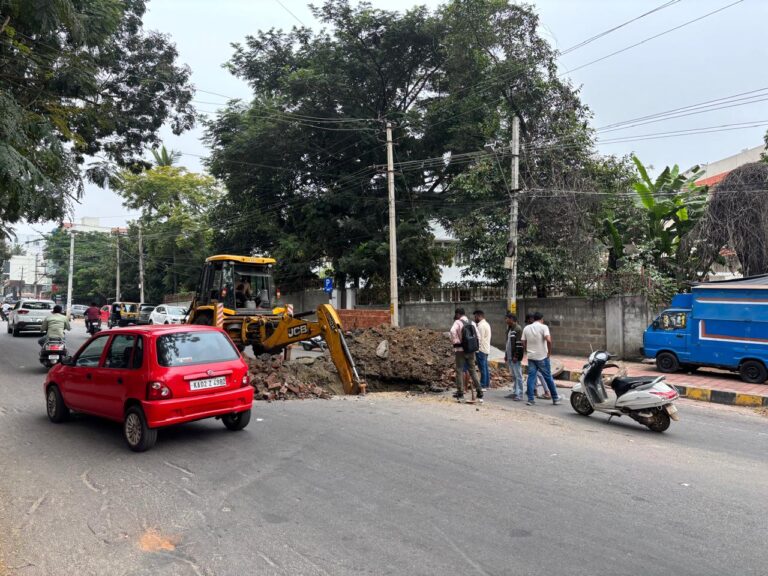 ಕಾಳಿದಾಸ ರಸ್ತೆ ಮ್ಯಾನ್ ಹೋಲ್ ಗೆ ಮರುಜೀವ…ಕಾಮಗಾರಿ ಆರಂಭ…Tv10 ಕನ್ನಡ ವರದಿ ಫಲಶೃತಿ…