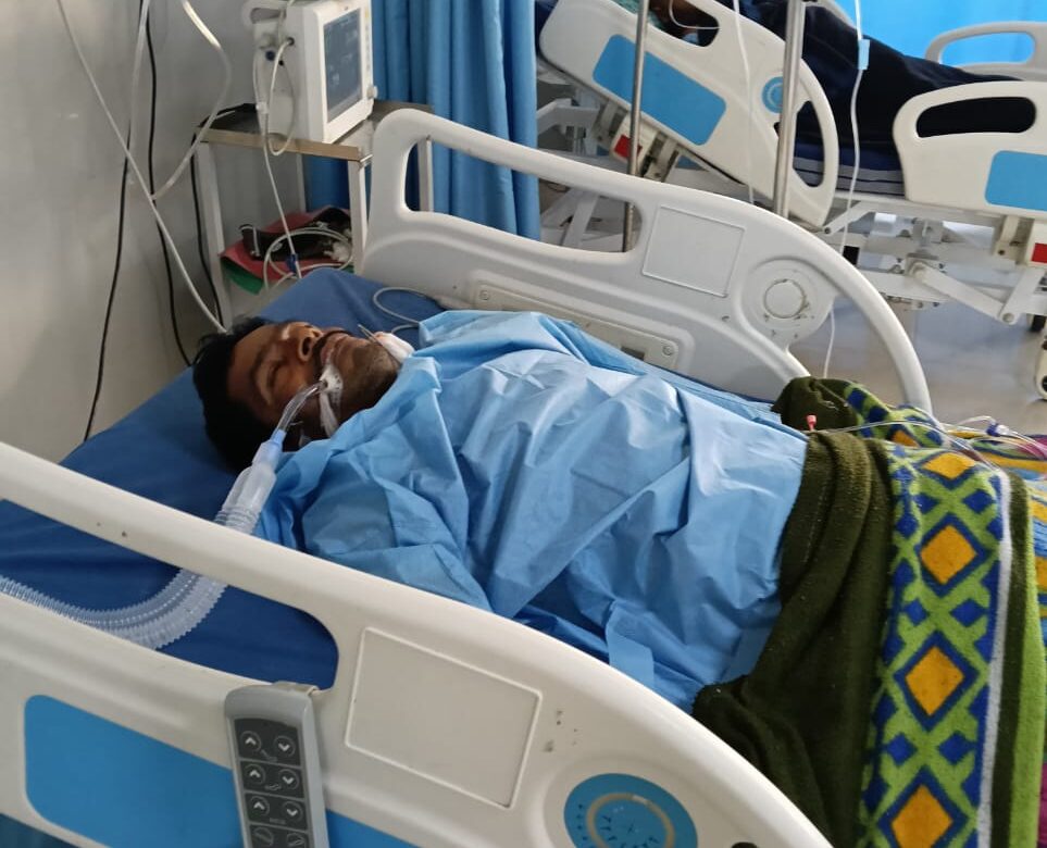 ಸೆಂಟರಿಂಗ್ ಸೀಲಿಂಗ್ ಕುಸಿದು ಕೂಲಿ ಕಾರ್ಮಿಕನಿಗೆ ಗಂಭೀರ ಗಾಯ…ಕಟ್ಟಡ ಮಾಲೀಕ ಸೇರಿದಂತೆ ನಾಲ್ವರ ವಿರುದ್ದ FIR