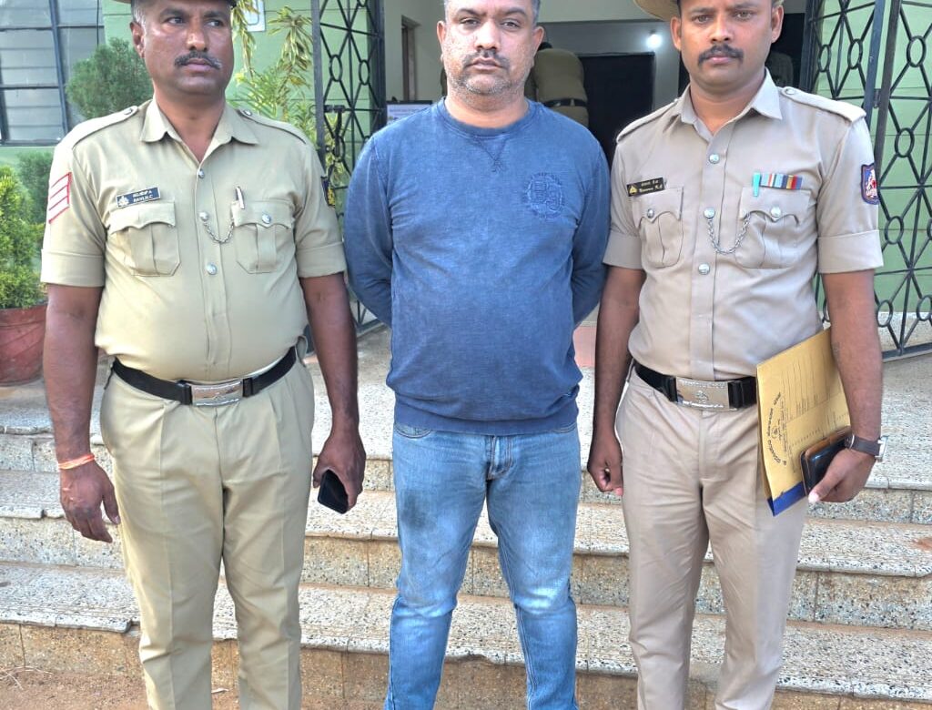 ರೌಡಿಶೀಟರ್ ಮಣಿಕಂಠರಾಜ್ ಗೌಡ ಗಡೀಪಾರು…ಕಿಡಿಗೇಡಿಗಳಿಗೆ ಎಚ್ಚರಿಕೆ ಗಂಟೆ…