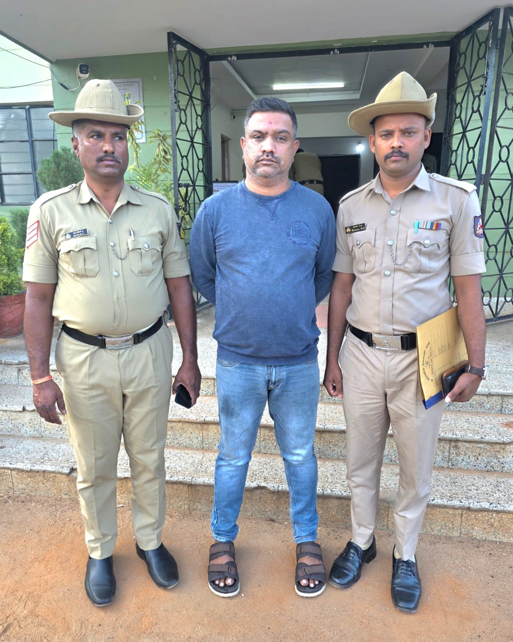 ರೌಡಿಶೀಟರ್ ಮಣಿಕಂಠರಾಜ್ ಗೌಡ ಗಡೀಪಾರು…ಕಿಡಿಗೇಡಿಗಳಿಗೆ ಎಚ್ಚರಿಕೆ ಗಂಟೆ…