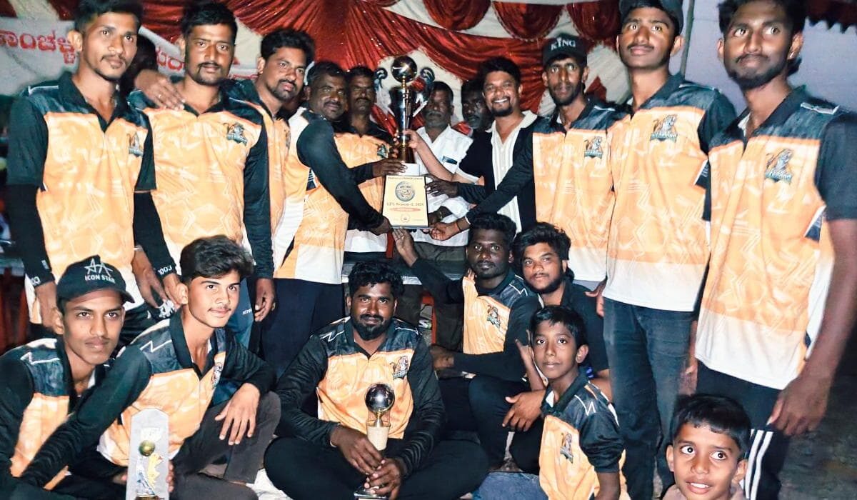 ಕಾಂಚಳ್ಳಿ ಪ್ರೀಮಿಯಾರ್ ಲೀಗ್ ಸೀಸನ್ 02ಶ್ರೀ ಮಲೈ ವಾರಿಯರ್ಸ್ ಚಾಂಪಿಯನ್.