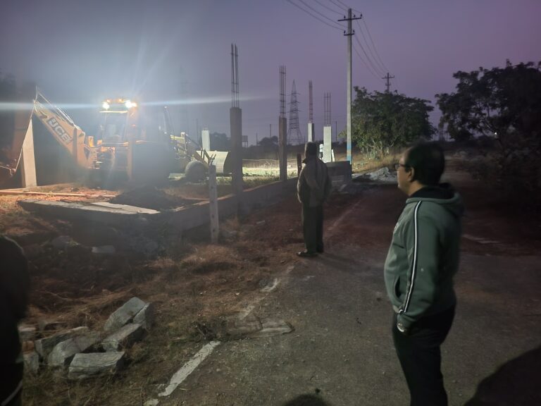 ಸಿಎ ನಿವೇಶನದಲ್ಲಿ ಅನಧಿಕೃತ ಶಾಲಾ ಕಟ್ಟಡ ನಿರ್ಮಾಣ…ಮೈಸೂರು ಅಭಿವೃಧ್ದಿ ಪ್ರಾಧಿಕಾರದಿಂದ ತೆರುವು…ಲಕ್ಷಾಂತರ ಮೌಲ್ಯದ ಸಿಎ ನಿವೇಶನ ವಶಕ್ಕೆ…