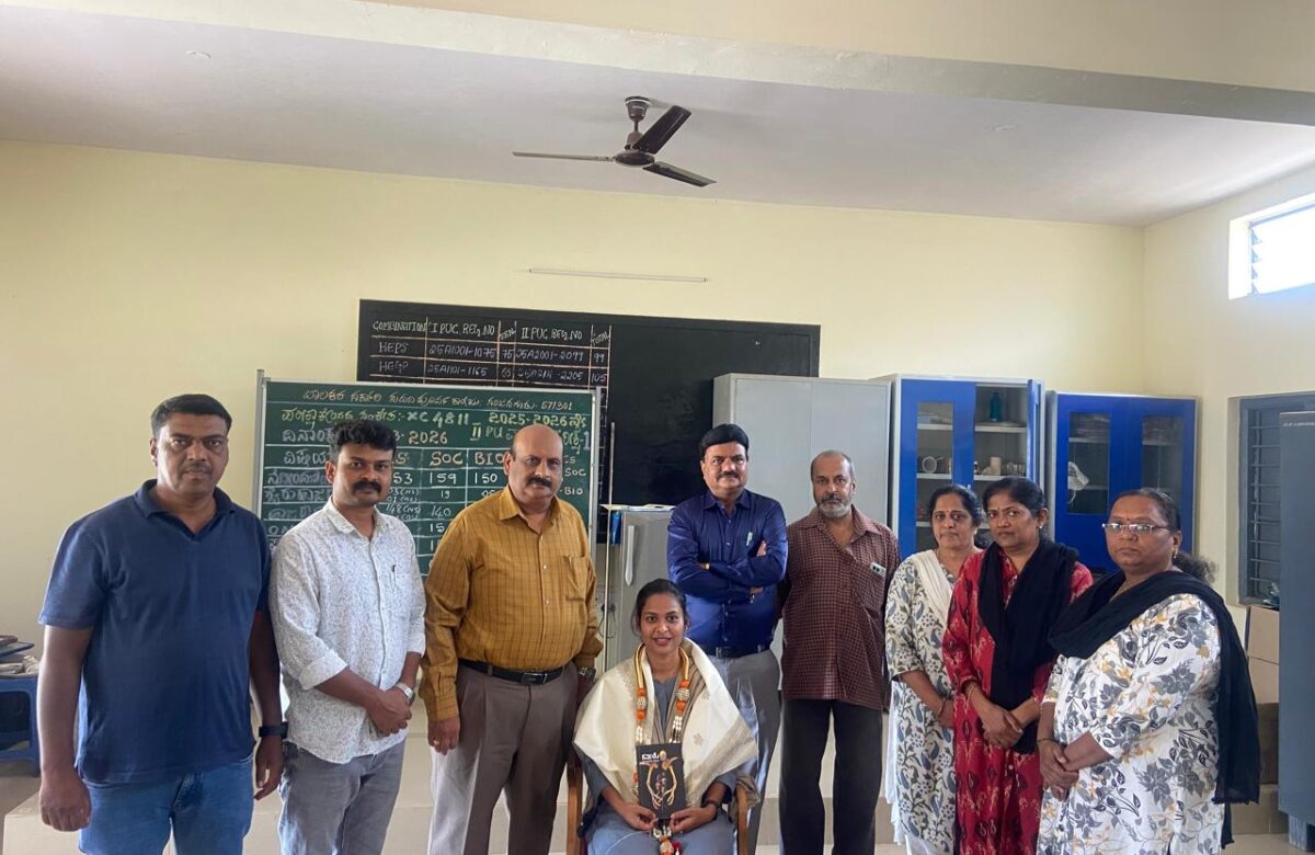 ರಮ್ಯಾ ಆರ್. ಮಹಿಳೆ ನ್ಯಾಯಾಧೀಶರಾಗಿ ಆಯ್ಕೆ ಮಹಿಳಾ ಸಬಲೀಕರಣಕ್ಕೆ ಹೊಸ ಮೈಲುಗಲ್ಲುಮೈಸೂರು ಜಿಲ್ಲೆಯ ನಂಜನಗೂಡು ತಾಲ್ಲೂಕಿನ ಕಿರಗುಂದ ಗ್ರಾಮದ ರಾಜೇಂದ್ರ ಪ್ರಸಾದ್ MD(ಜಾನಪದ ಕಲಾವಿದರು