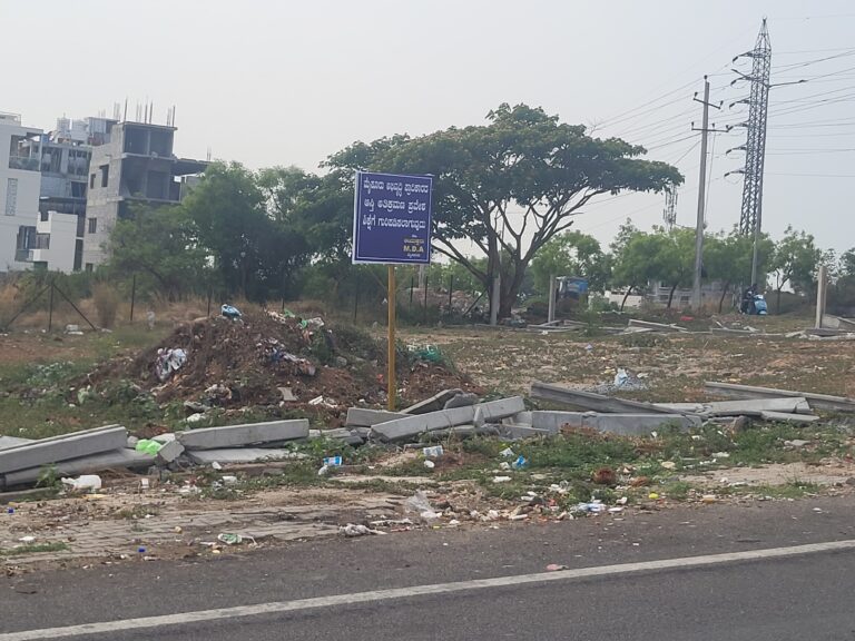 ಪ್ರಾಧಿಕಾರದ ಆಸ್ತಿ ಉಳಿಸಿ…ಡಿಎಸ್ ಎಸ್ ಮುಖಂಡರಿಂದ ತಮಟೆ ಚಳುವಳಿ…ಎಂಡಿಎ ಪ್ರಭಾರ ಆಯುಕ್ತ ಕೆ.ಎಸ್.ರಕ್ಷಿತ್ ಕಚೇರಿ ಬಳಿ ಪ್ರತಿಭಟನೆ…