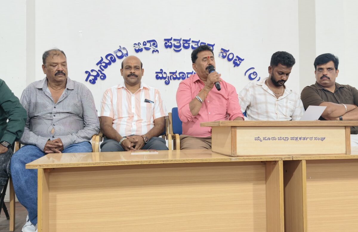 ಸಾಹಸಸಿಂಹ ಡಾ. ವಿಷ್ಣುವರ್ಧನ್ 76ನೇ ಜನ್ಮದಿನಾಚರಣೆ…ಉದ್ಭೂರು ಗೇಟ್ ಸ್ಮಾರಕದಲ್ಲಿ ಅದ್ಧೂರಿ ಕಾರ್ಯಕ್ರಮ…